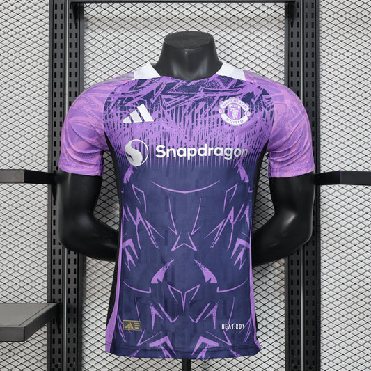 Manchester United "Violet Mirage" Special Kit