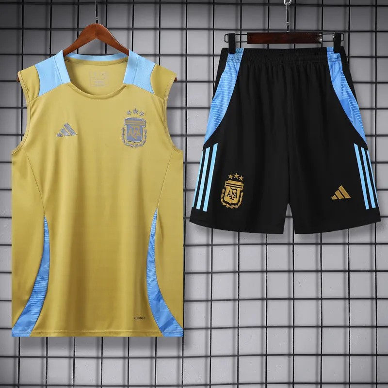 Argentina 2024-2025 tanktop trainings set gold