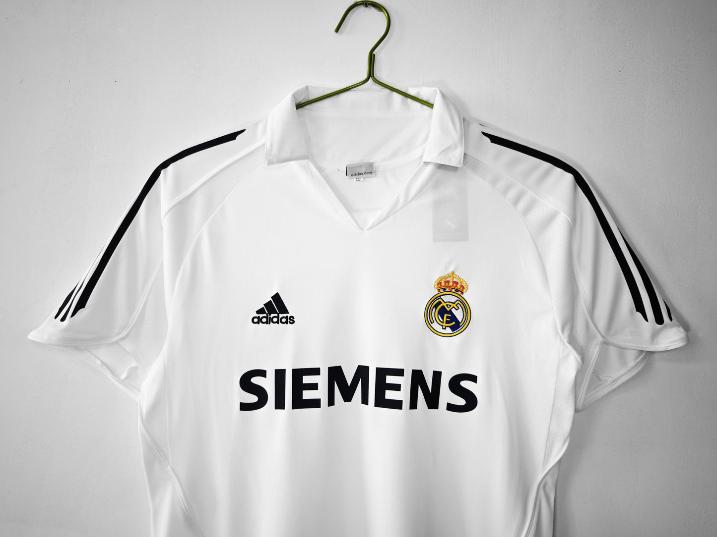 Real Madrid 2005-2006 Home Kit