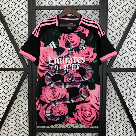 Real Madird "Rosa Serpent" Special Kit