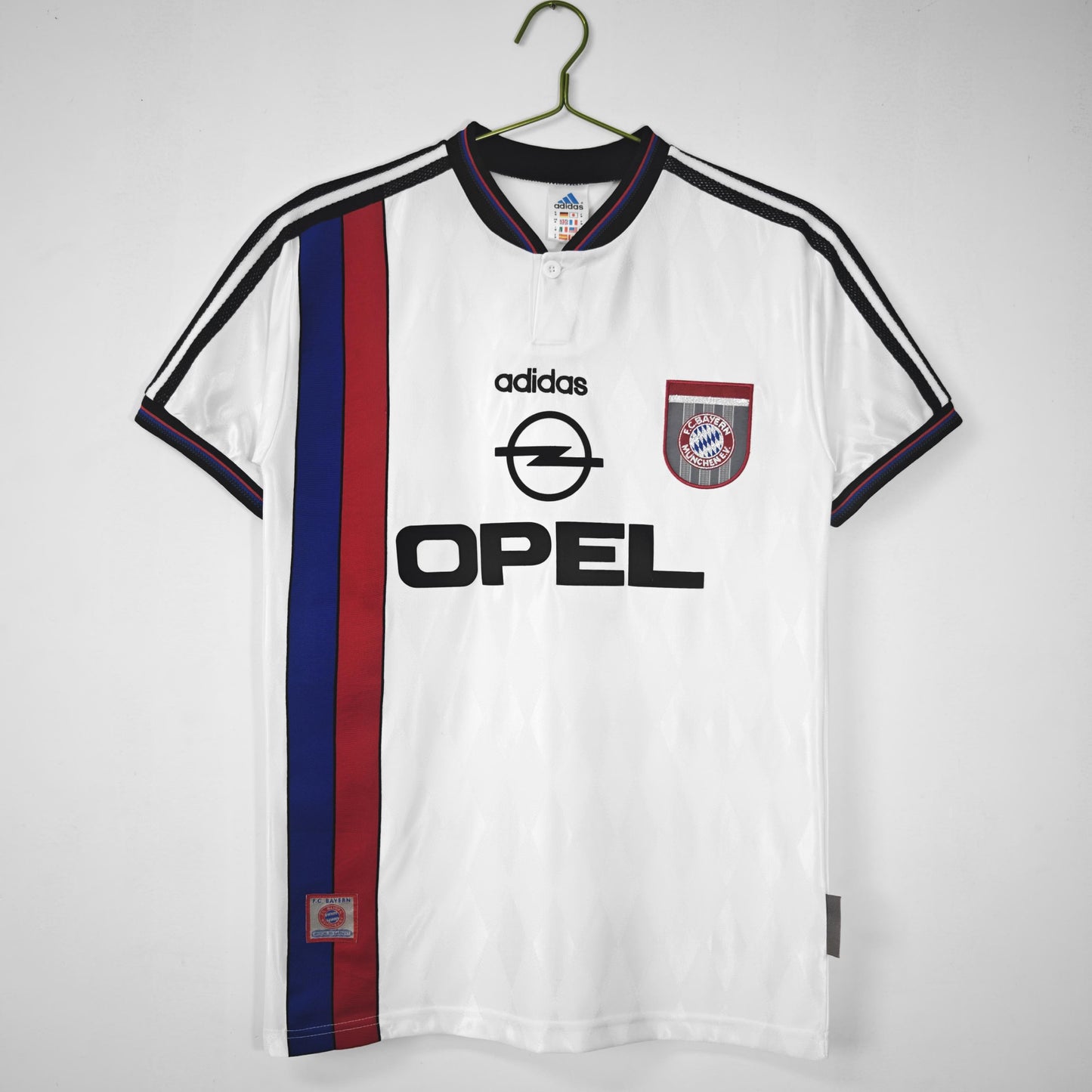 Bayern Munchen 1996-1997 Away Kit