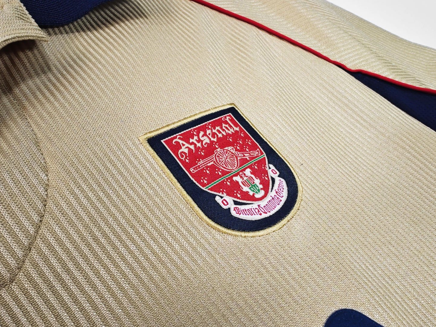 Arsenal 2001-2002 Third Kit