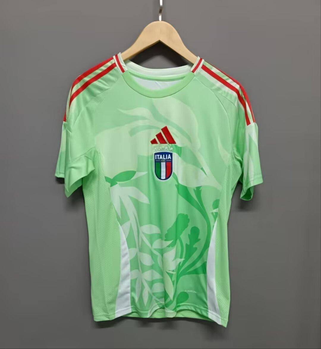 Italy 2025-2026 Away Kit